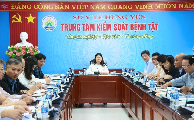 Trung tâm Kiểm soát bệnh tật tỉnh Hưng Yên chủ động kiểm soát dịch bệnh, nâng cao chất lượng khám bệnh dự phòng và xét nghiệm đạt chuẩn ISO- Ảnh 1.