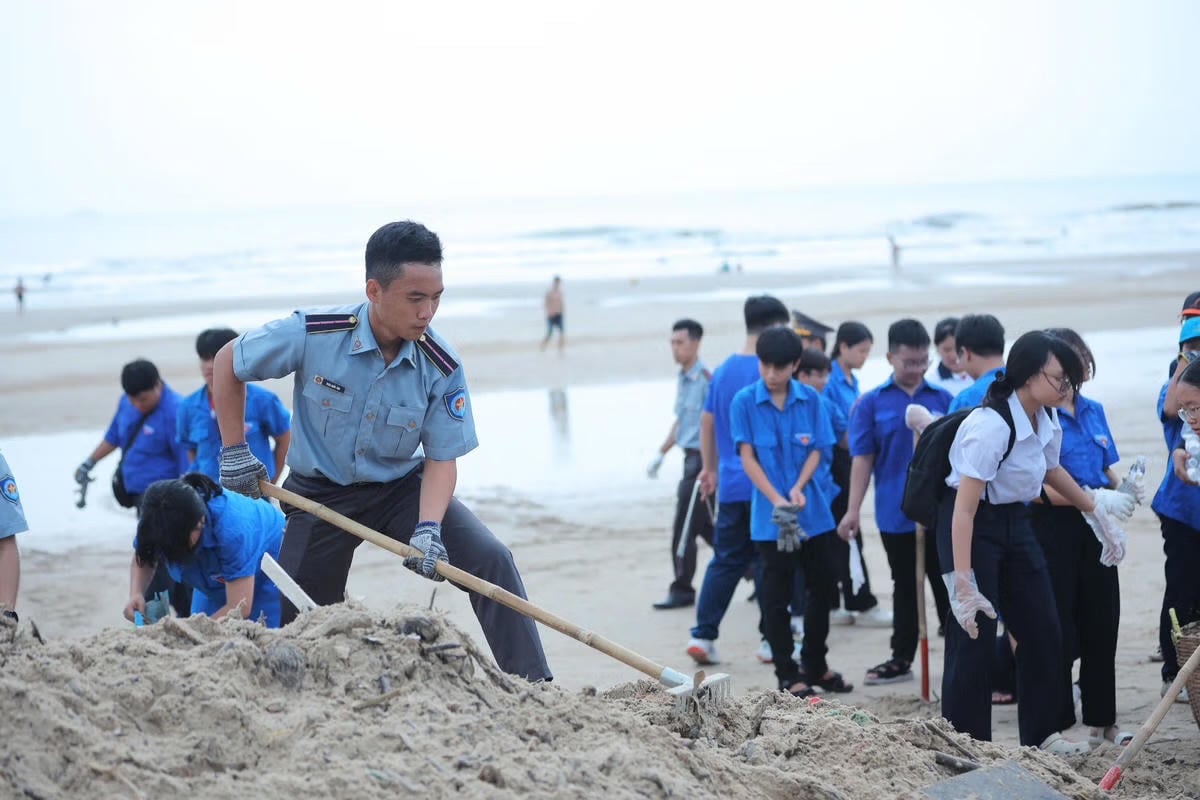 Phát động phong trào toàn dân tham gia bảo vệ môi trường: Hướng tới Việt Nam sáng - xanh - sạch - đẹp