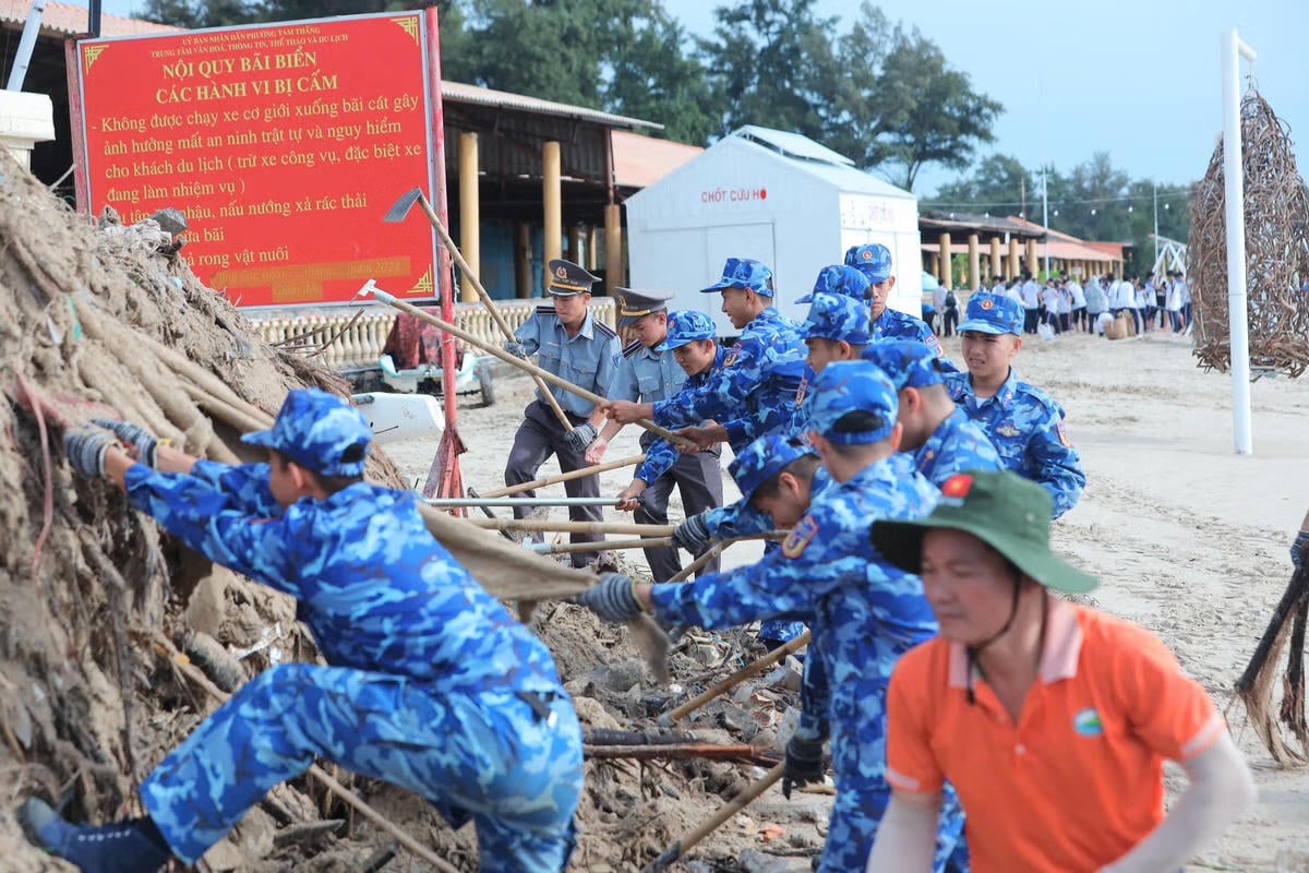 Kustbevakningens region 3-kommando samordnade med Tam Thang Ward (Ho Chi Minh-staden) för att organisera en 