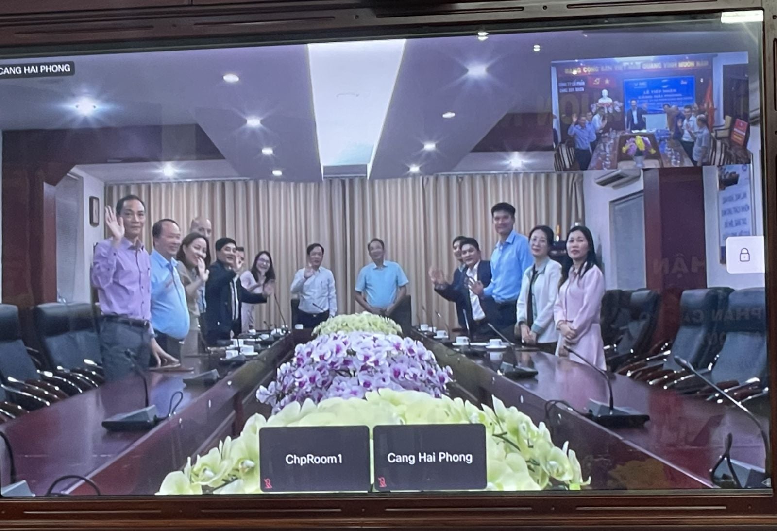 ក្រុមហ៊ុនភាគហ៊ុន QUY NHON PORT JOINT STOCK