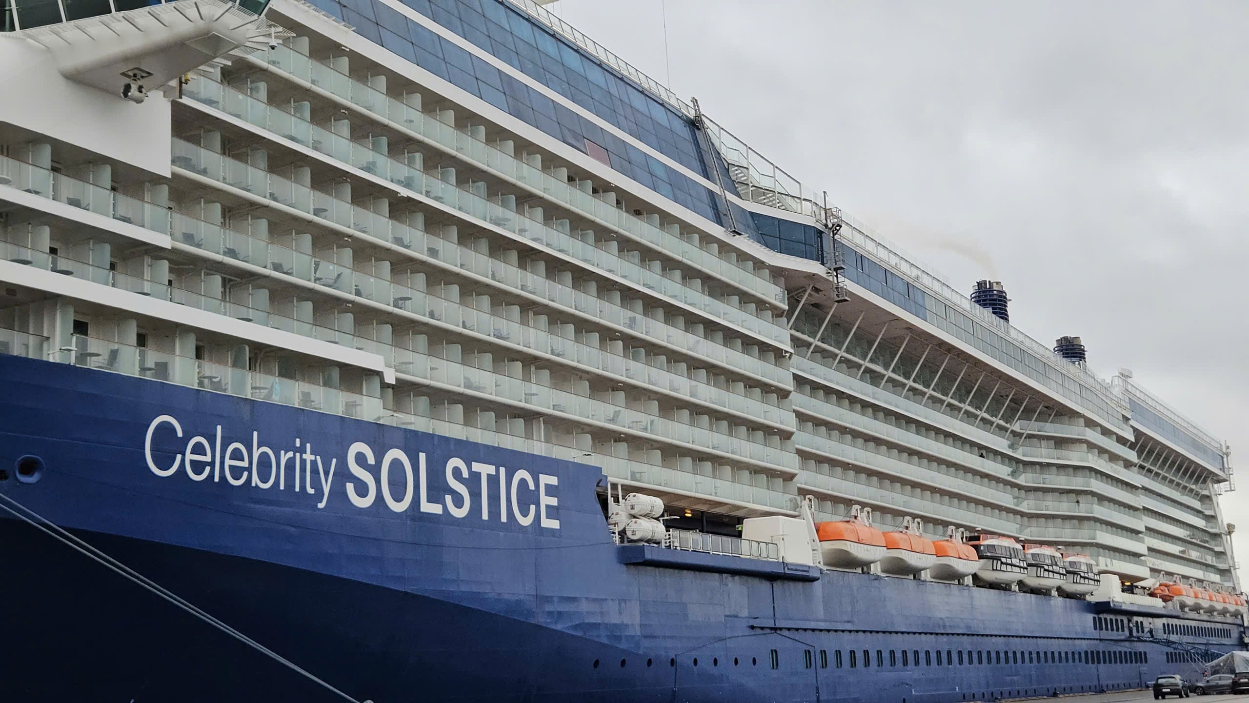 Tàu Celebrity Solstice trở lại Việt Nam mang theo 2 . 500 Du khách khám phá TPHCM - Ảnh 5.