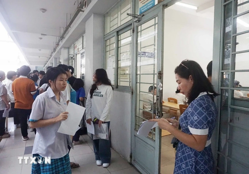 សាកលវិទ្យាល័យវិទ្យាសាស្ត្រ និងបច្ចេកវិទ្យាហាណូយ បើកការចុះឈ្មោះប្រឡងការវាយតម្លៃការគិត ជុំទី១/២០២៦