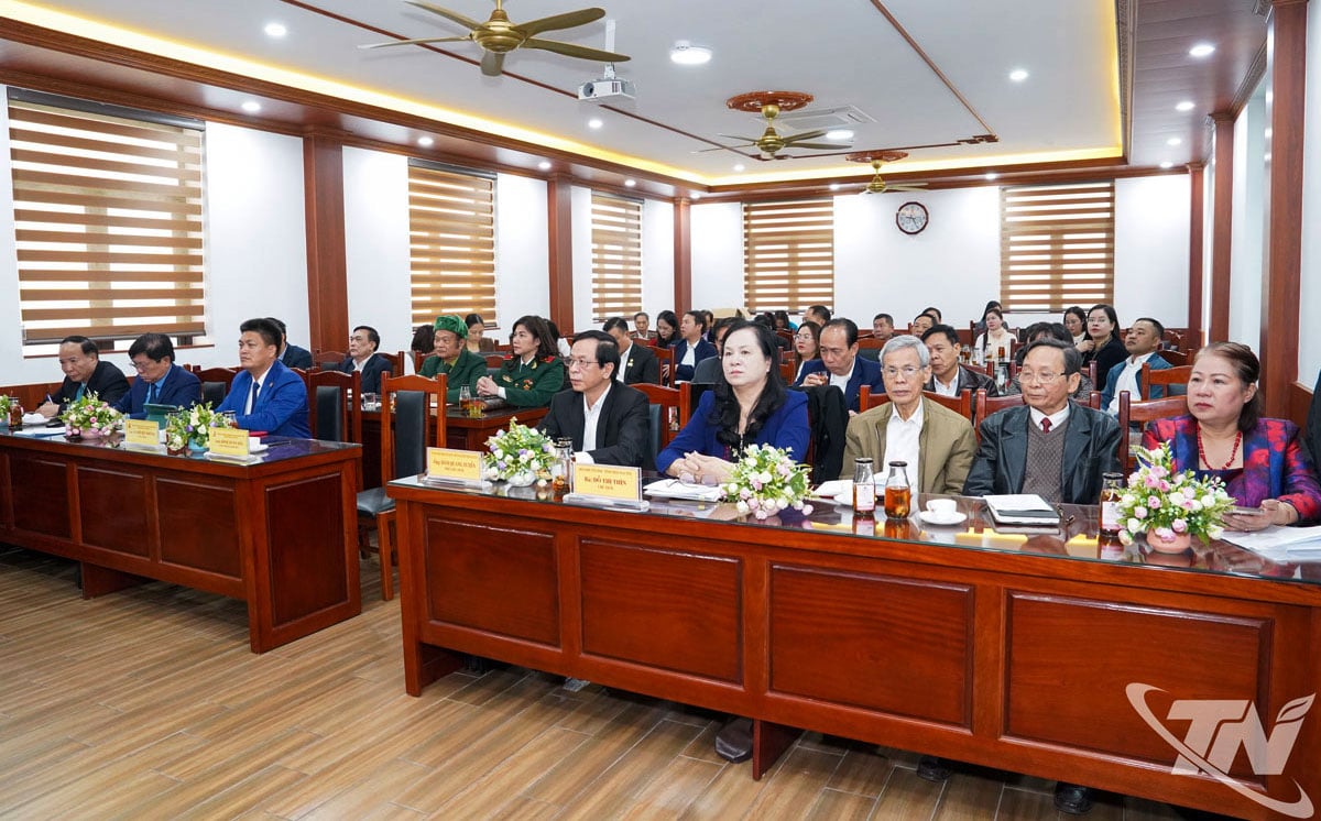 ผู้แทนที่เข้าร่วมการประชุม