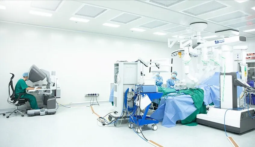 Một ca mổ với robot Da Vinci Xi tại Bệnh viện Đa khoa Tâm Anh