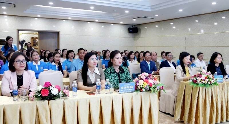 ការផ្លាស់ប្តូរគំនិតផ្តួចផ្តើមទំនាក់ទំនងដើម្បីកសាងគ្រួសារ 