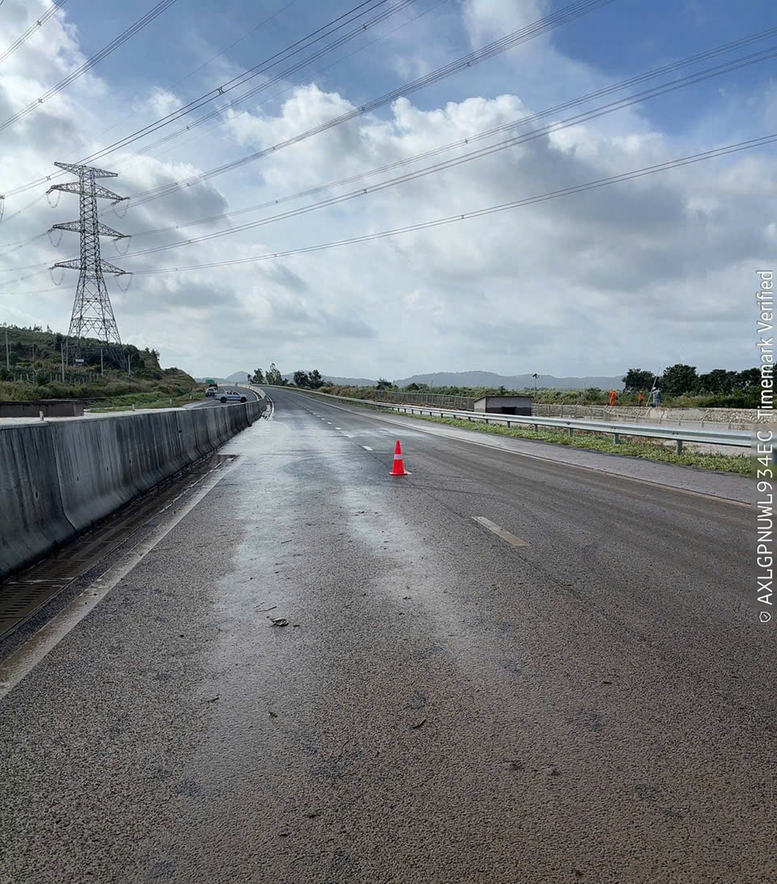 Khôi phục lưu thông phương tiện trên 2 tuyến cao tốc sau sự cố ngập sâu- Ảnh 2.