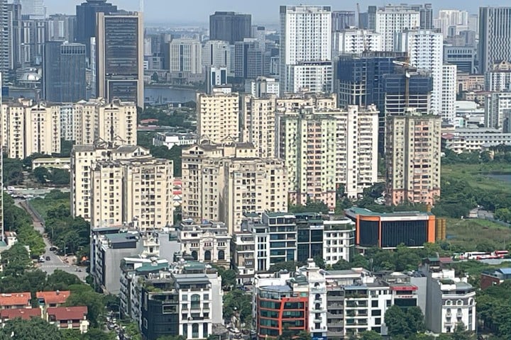 Влада повинна відповісти людям щодо високих цін на житло. (Фото: Мінх Дик).