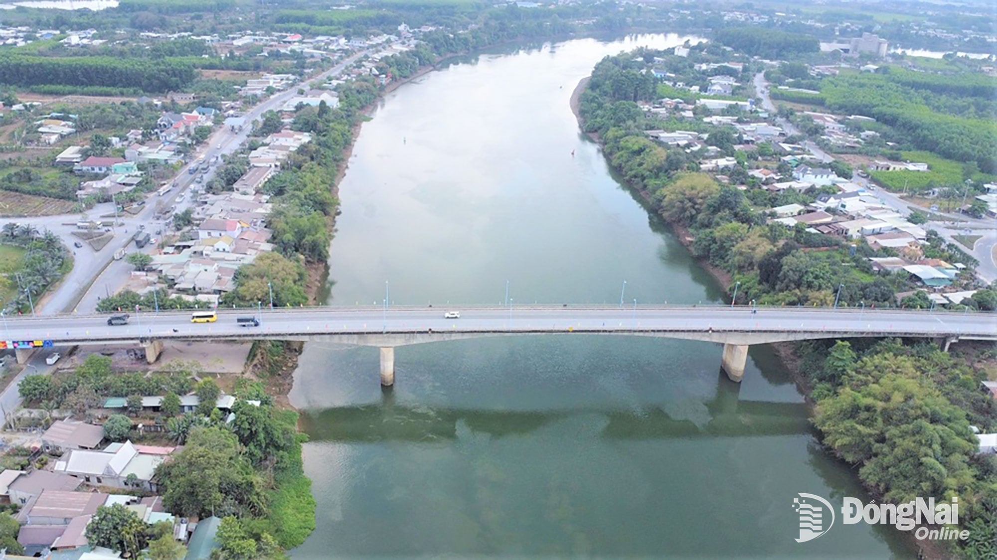 Thu Bien-broen forbinder Dong Nai-provinsen med Ho Chi Minh-byen. Foto