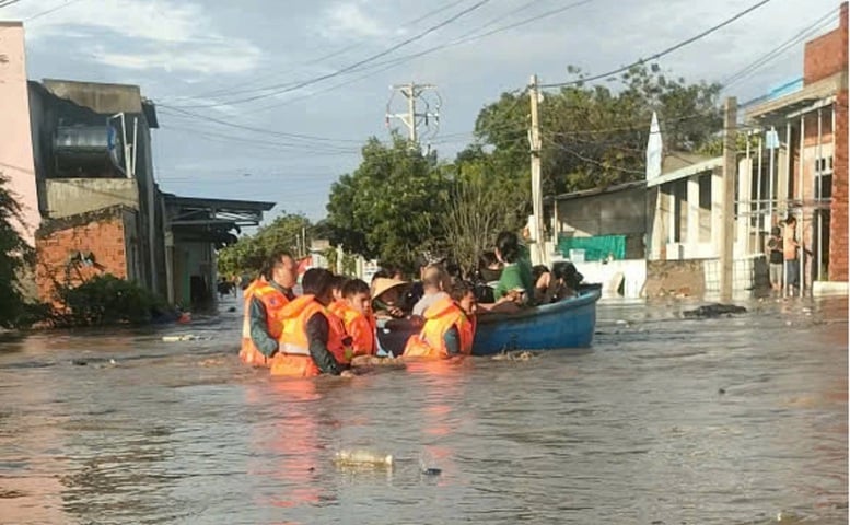 Lâm Đồng: Hơn 1.700 căn nhà bị ngập; di dời khẩn cấp người dân đến nơi an toàn- Ảnh 1.