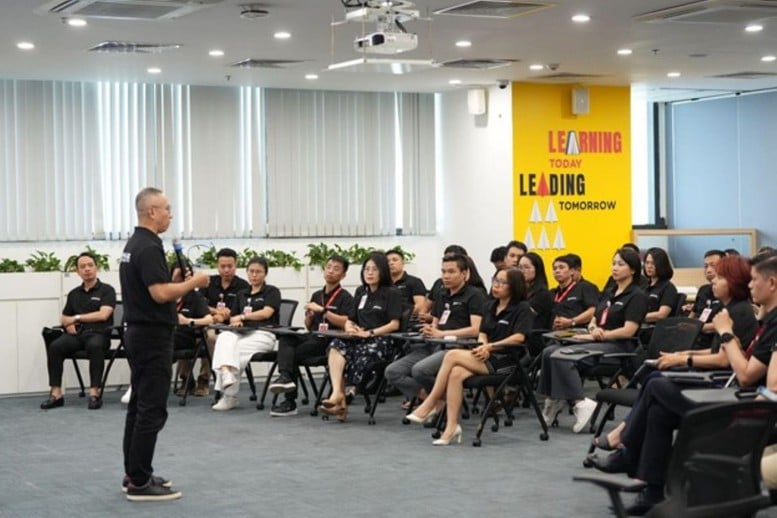 Biến linh hoạt thành sức mạnh quản trị tại ROX Group- Ảnh 1.