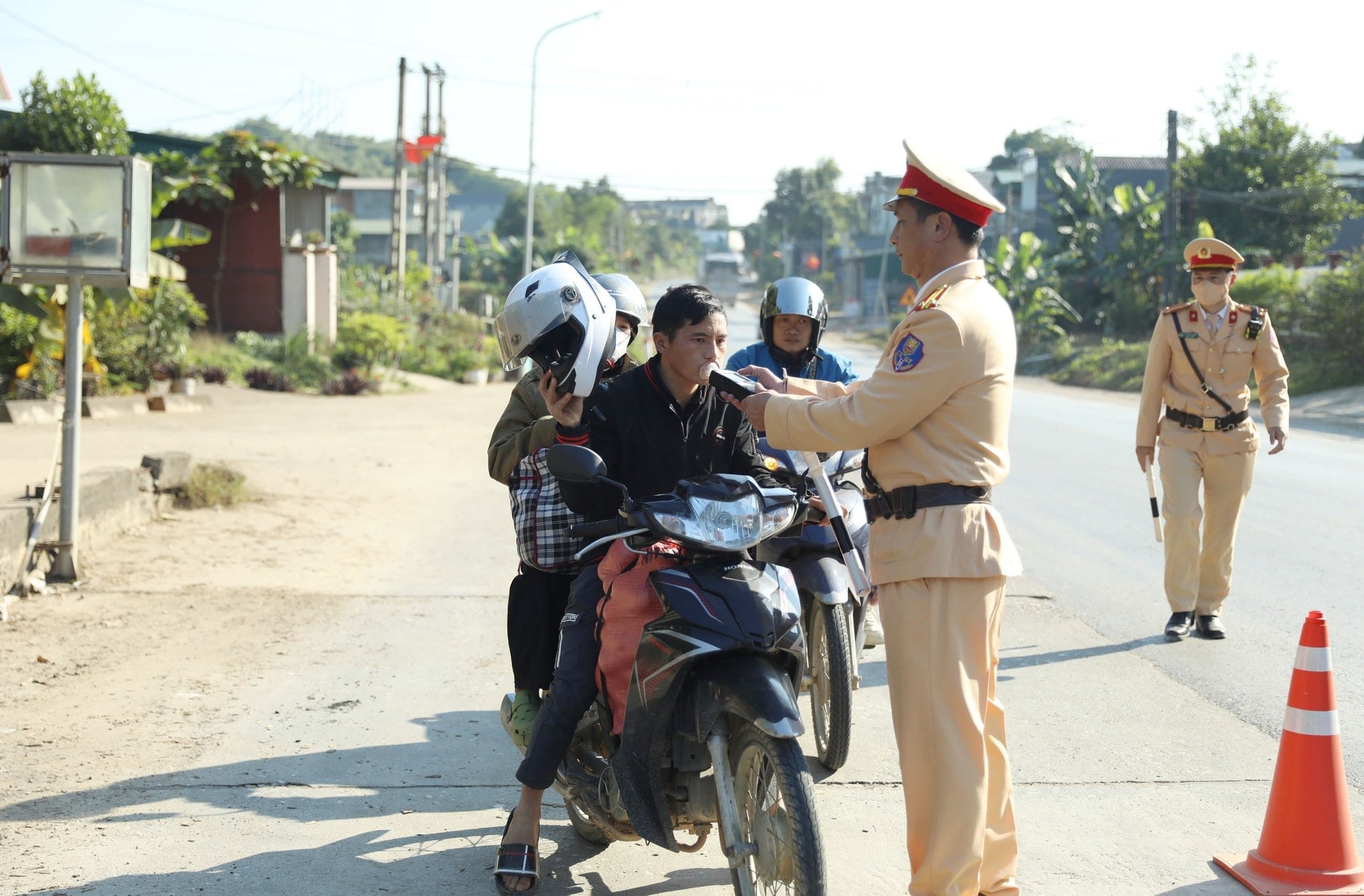 Xây dựng hệ thống trung tâm dữ liệu, giám sát và điều hành giao thông thống nhất, đồng bộ trên toàn quốc - Ảnh 1.