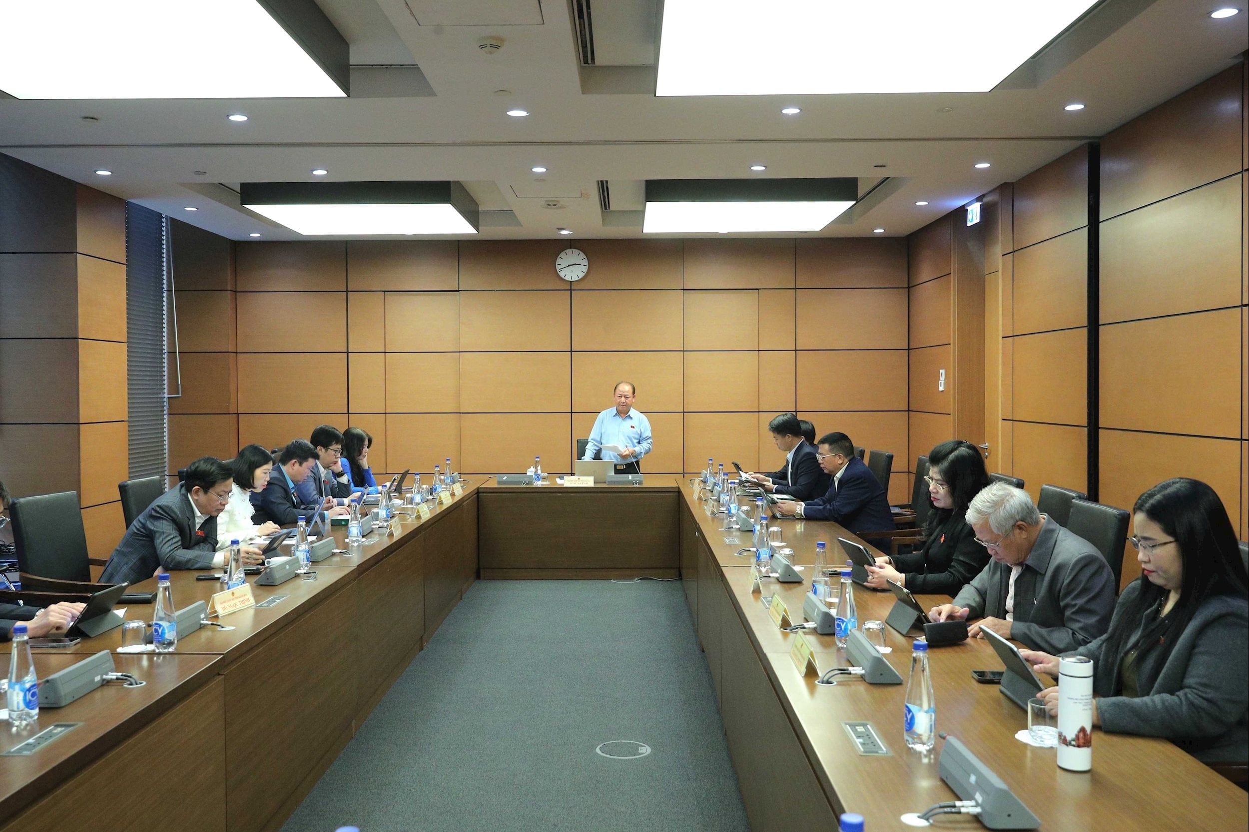 Grupo 4 (Lao Cai, Lai Chau, Khanh Hoa)