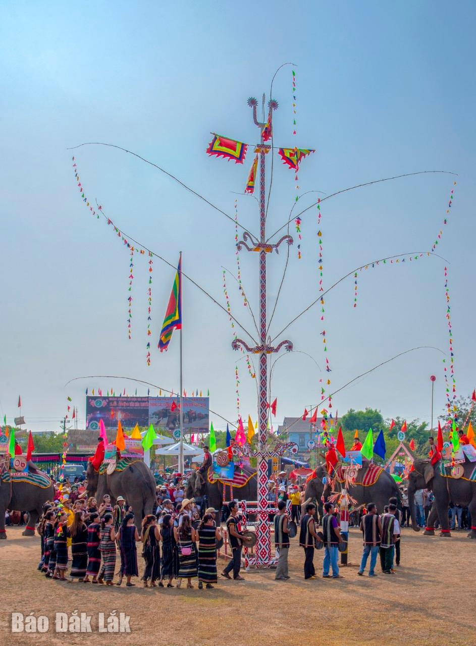 جشنواره‌های سنتی به انسجام پایدار جامعه در بوون دان کمک می‌کنند