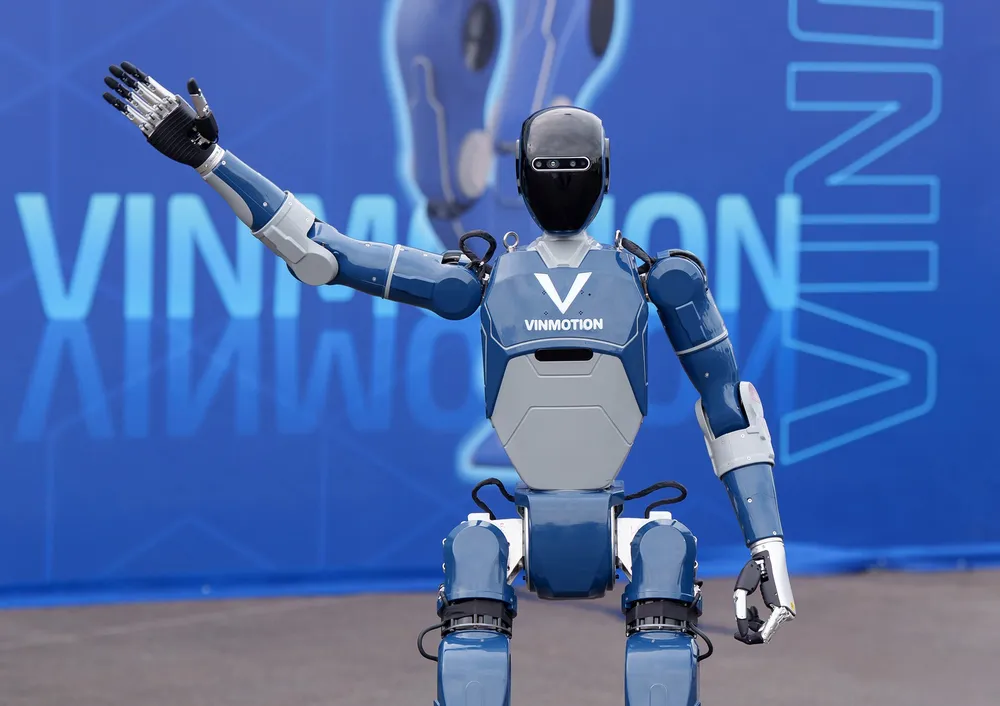 មនុស្សយន្តកំពុងបម្រើមនុស្សកាន់តែមានប្រសិទ្ធភាព។