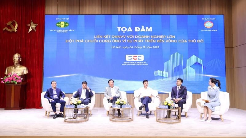 Tartışmaya katılan delegeler. (Fotoğraf: ANH MINH)