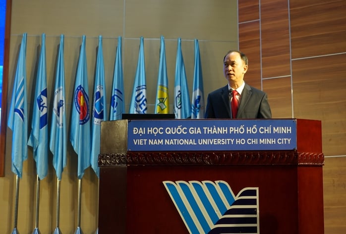 Vinh danh 113 cán bộ trẻ tiêu biểu và 448 sinh viên 5 tốt ĐHQG TPHCM - Ảnh 3.