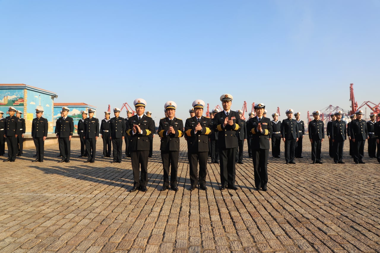 Tàu hộ vệ tên lửa Trần Hưng Đạo rời cảng Trung Quốc, lên đường sang Nhật Bản- Ảnh 2.