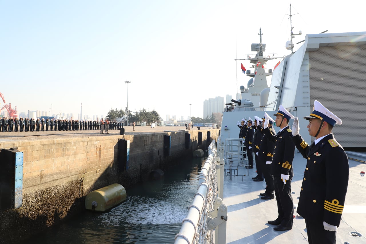 Tàu hộ vệ tên lửa Trần Hưng Đạo rời cảng Trung Quốc, lên đường sang Nhật Bản- Ảnh 4.