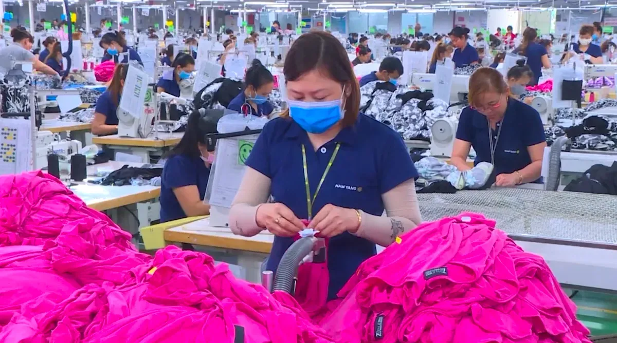 Đồng Nai vượt mục tiêu GRDP 2025, công nghiệp và xuất khẩu dẫn đầu- Ảnh 1.