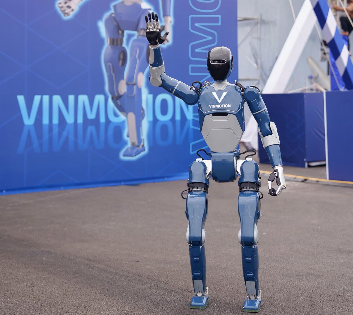 Model robot yang dikaji dan dihasilkan oleh VinMotion.
