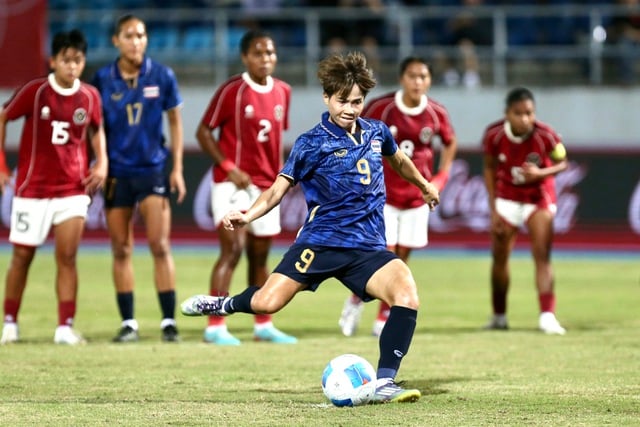 Thắng hủy diệt, HLV Thái Lan 2 lần dự World Cup chờ đại chiến đội tuyển Việt Nam- Ảnh 4.