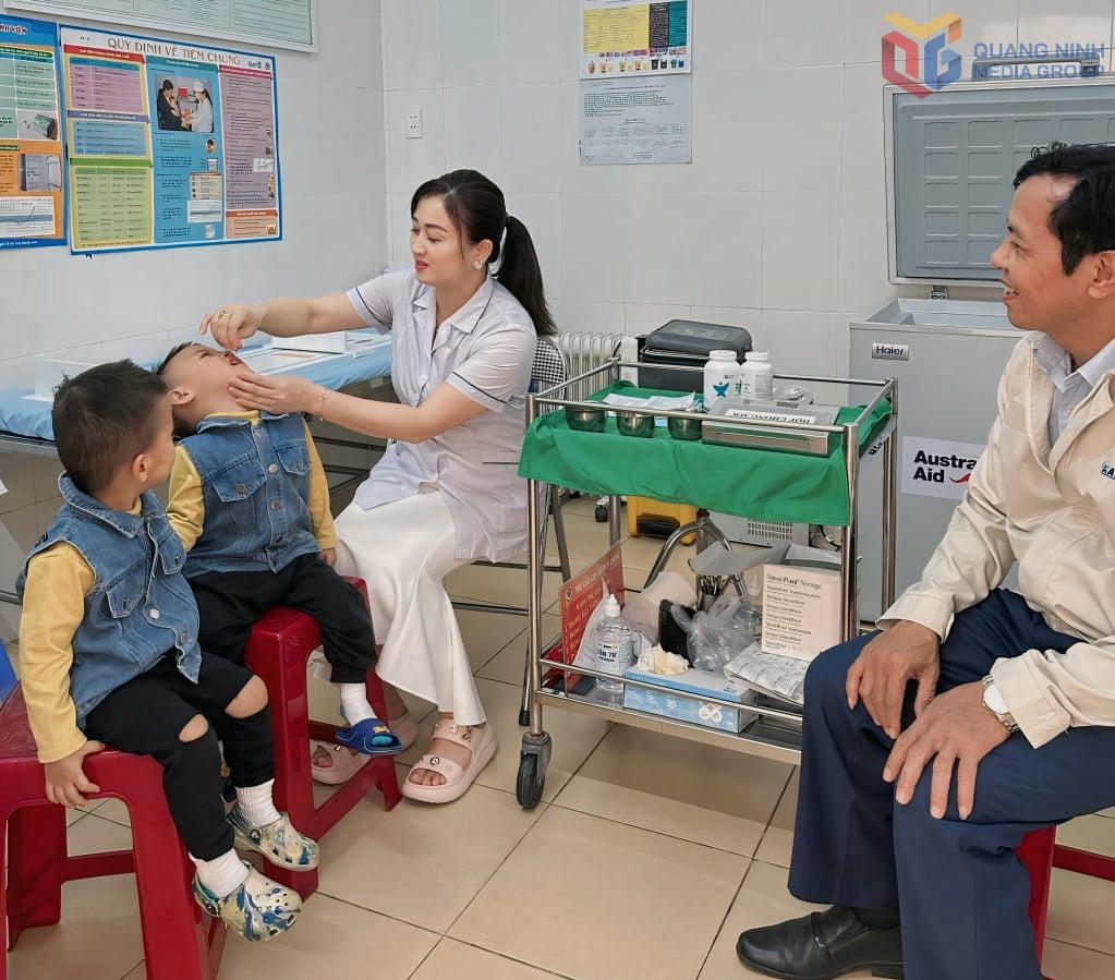 ស្ថានីយ​សុខា​ភិ​បាល​វួដ ខេមផា បាន​បើក​យុទ្ធនាការ​បន្ថែម​វីតាមីន A ដល់​កុមារ។