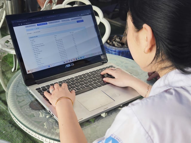 Tuyển sinh 2026: Trường ĐH nào bỏ, giữ tổ hợp C00? - Ảnh 1.