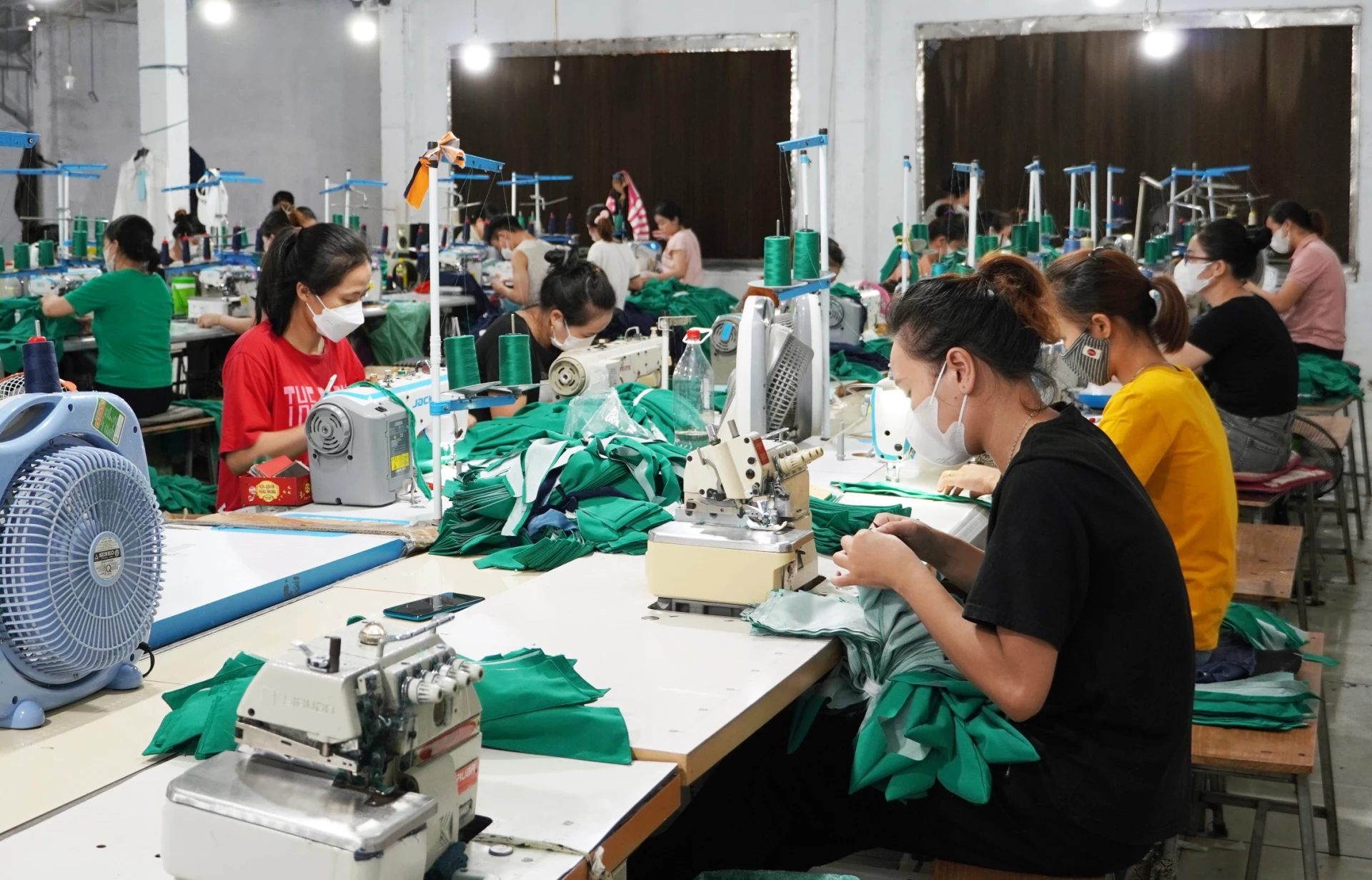 គោលនយោបាយគាំទ្រផលិតកម្មជាច្រើនត្រូវបានអនុវត្តន៍ ដើម្បីរួមចំណែកបង្កើតការងារ និងបង្កើនប្រាក់ចំណូលជូនប្រជាជននៅឃុំ Quang Ninh - រូបថត៖ L.C