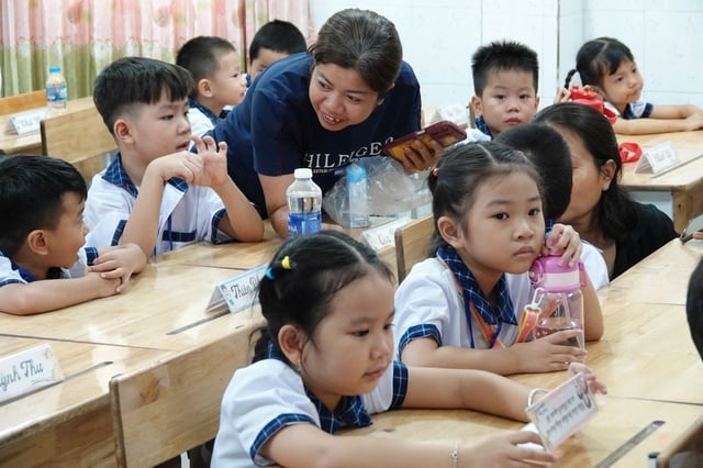 Giáo dục không chỉ là trách nhiệm của nhà trường mà còn của gia đình và xã hội - Ảnh 2.