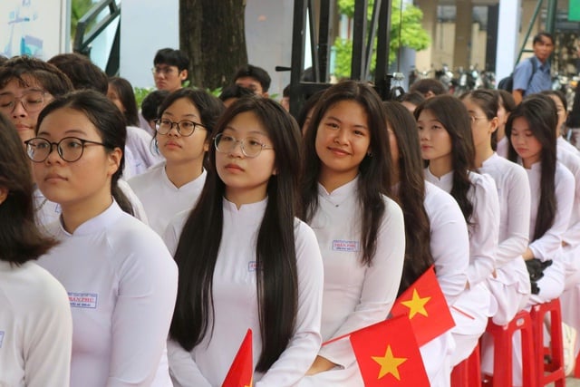 - Φωτογραφία 1. - Ảnh 1.