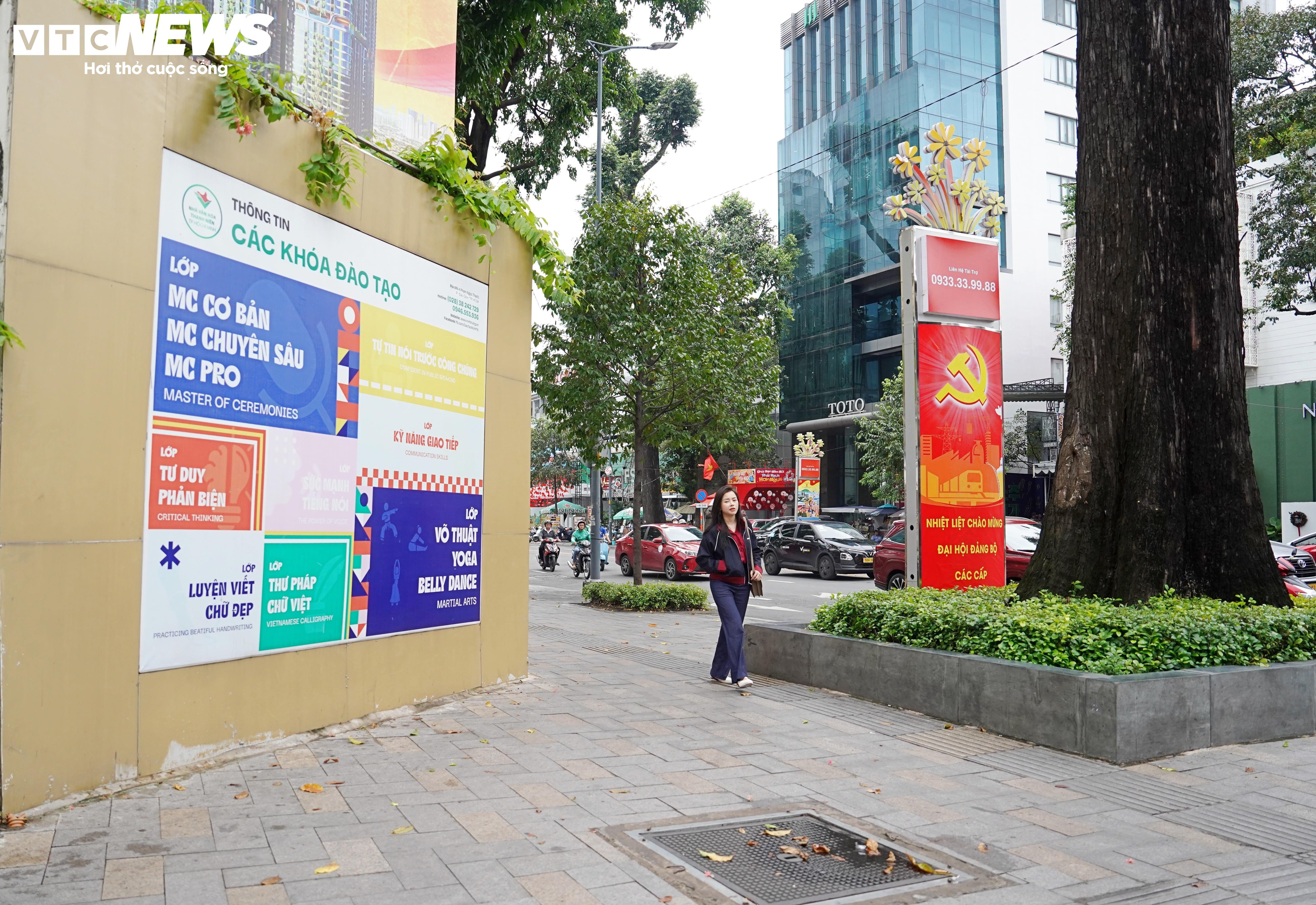 ພາບບັນຍາກາດການກໍ່ສ້າງເຮືອນວັດທະນະທຳຊາວໜຸ່ມ 25 ຊັ້ນ ຢູ່ໃຈກາງນະຄອນໂຮ່ຈີມິນ - 4