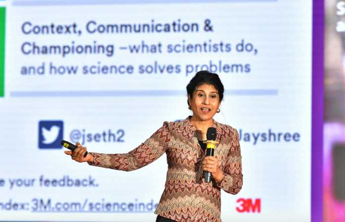 Nhà khoa học hàng đầu thế giới chia sẻ với sinh viên Bách khoa Hà Nội - Ảnh 4.