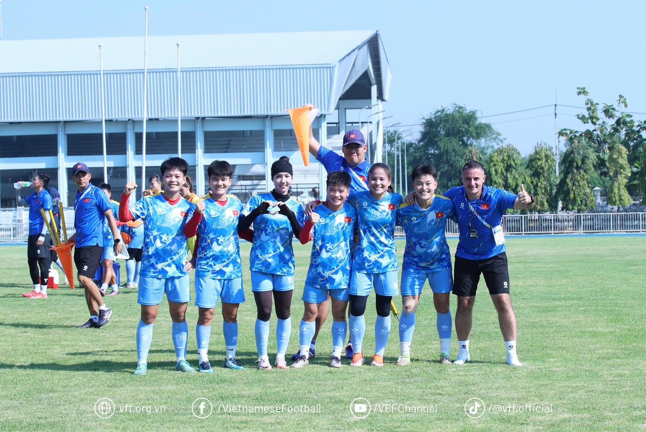 ស៊ីហ្គេម ៣៣៖ ក្រុម​នារី​វៀតណាម​តាំង​ចិត្ត​យក​បាន​៣​ពិន្ទុ​ក្នុង​ការ​ប្រកួត​បើក​ឆាក