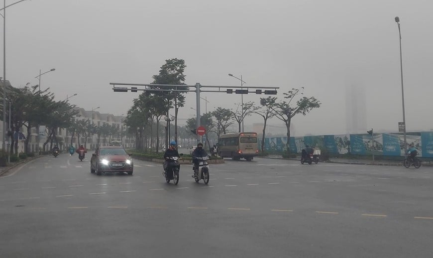 ตั้งแต่คืนนี้ (4 ธันวาคม): อากาศเย็นจะส่งผลกระทบต่อจังหวัดทางภาคเหนือ ภาพประกอบ: hanoimoi.com.vn