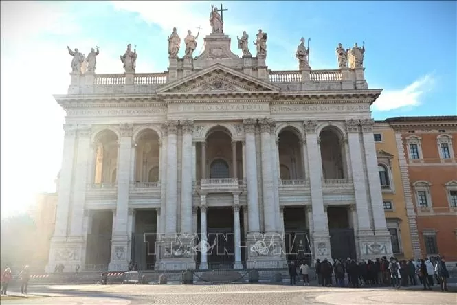 Basilica of St. John Lateran - បេតិកភណ្ឌសាសនាដែលមានអាយុកាលជាង 1,700 ឆ្នាំនៅក្នុងប្រទេសអ៊ីតាលី