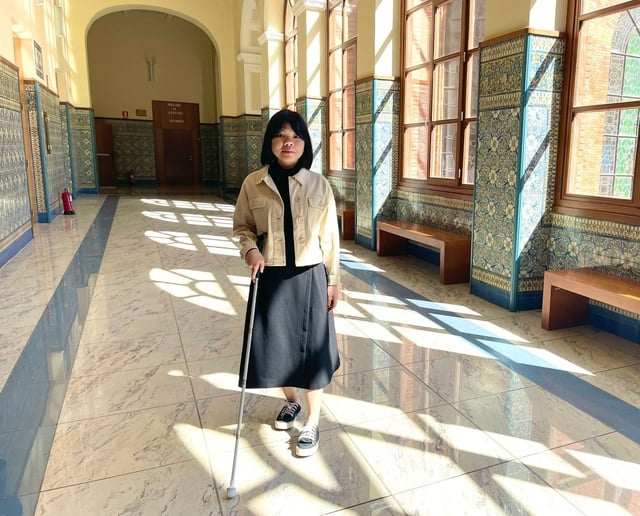 Cô gái khiếm thị đạt 7.5 IELTS  - Ảnh 1.