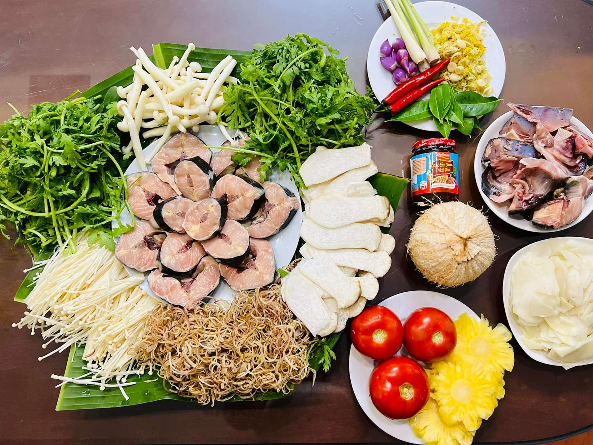 철갑상어 핫팟 응옥 tran.png