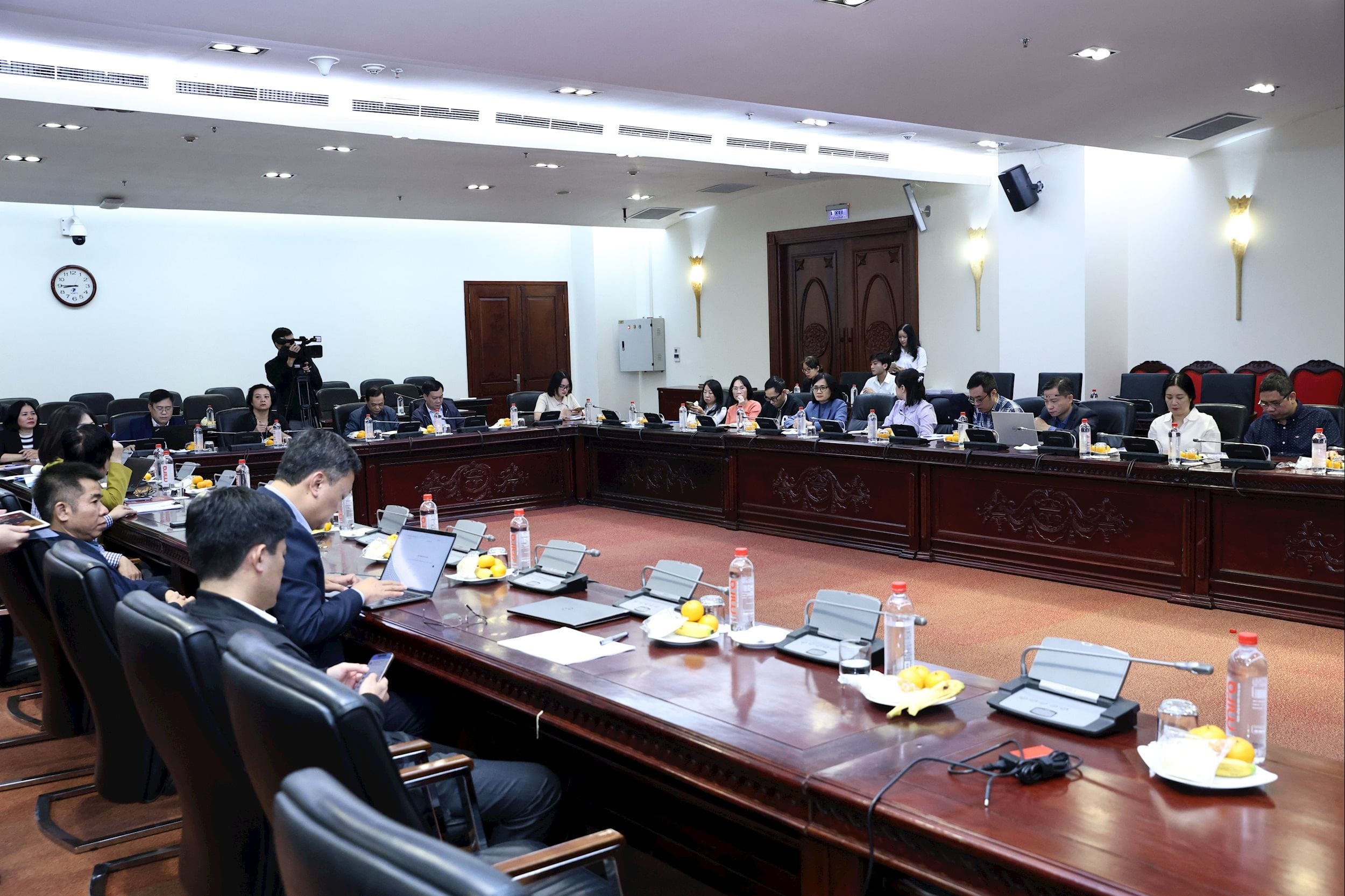 Delegados presentes na reunião (2)