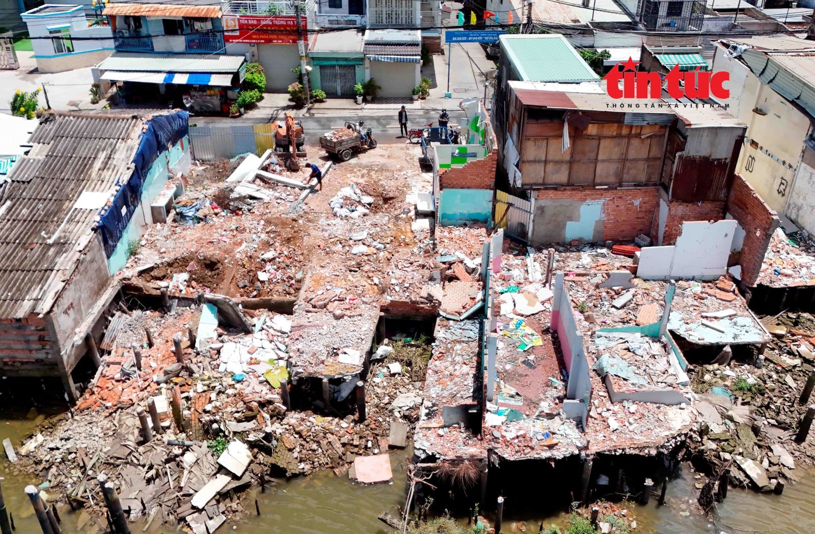 כיתוב לתמונה