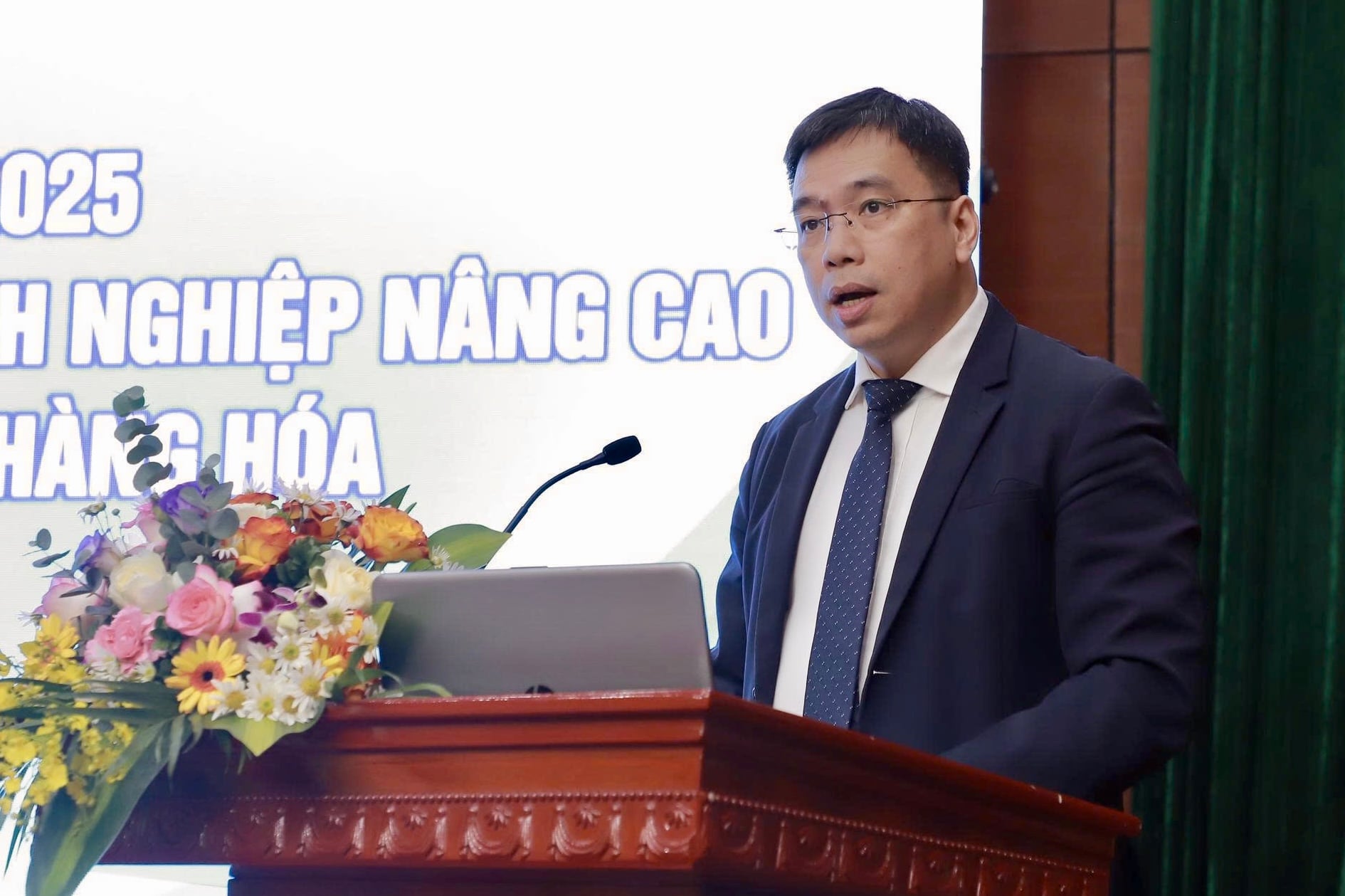 Đổi mới mạnh mẽ, chuyển đổi số đưa năng suất, chất lượng thành động lực tăng trưởng mới - Ảnh 1.