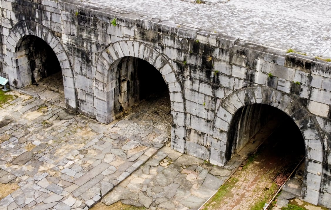 ស្វែងយល់​ពី​សម្រស់​ស្លែរ​នៃ​បន្ទាយ​រាជវង្ស Ho ដែលមានអាយុ 600 ឆ្នាំ​នៅ Thanh Hoa - រូបថត 4.