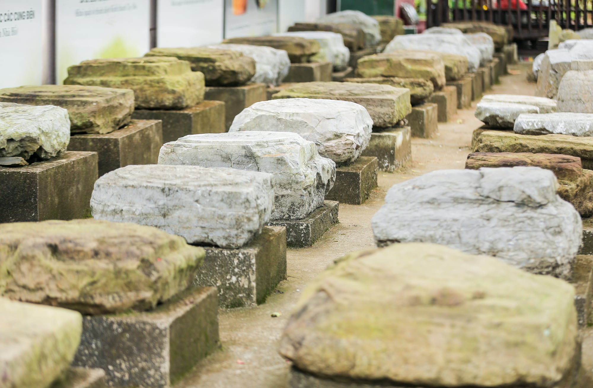 ស្វែងយល់​ពី​សម្រស់​ស្លែរ​នៃ​បន្ទាយ​រាជវង្សហូ​អាយុ​៦០០​ឆ្នាំ​នៅ Thanh Hoa - រូបថត ៨.