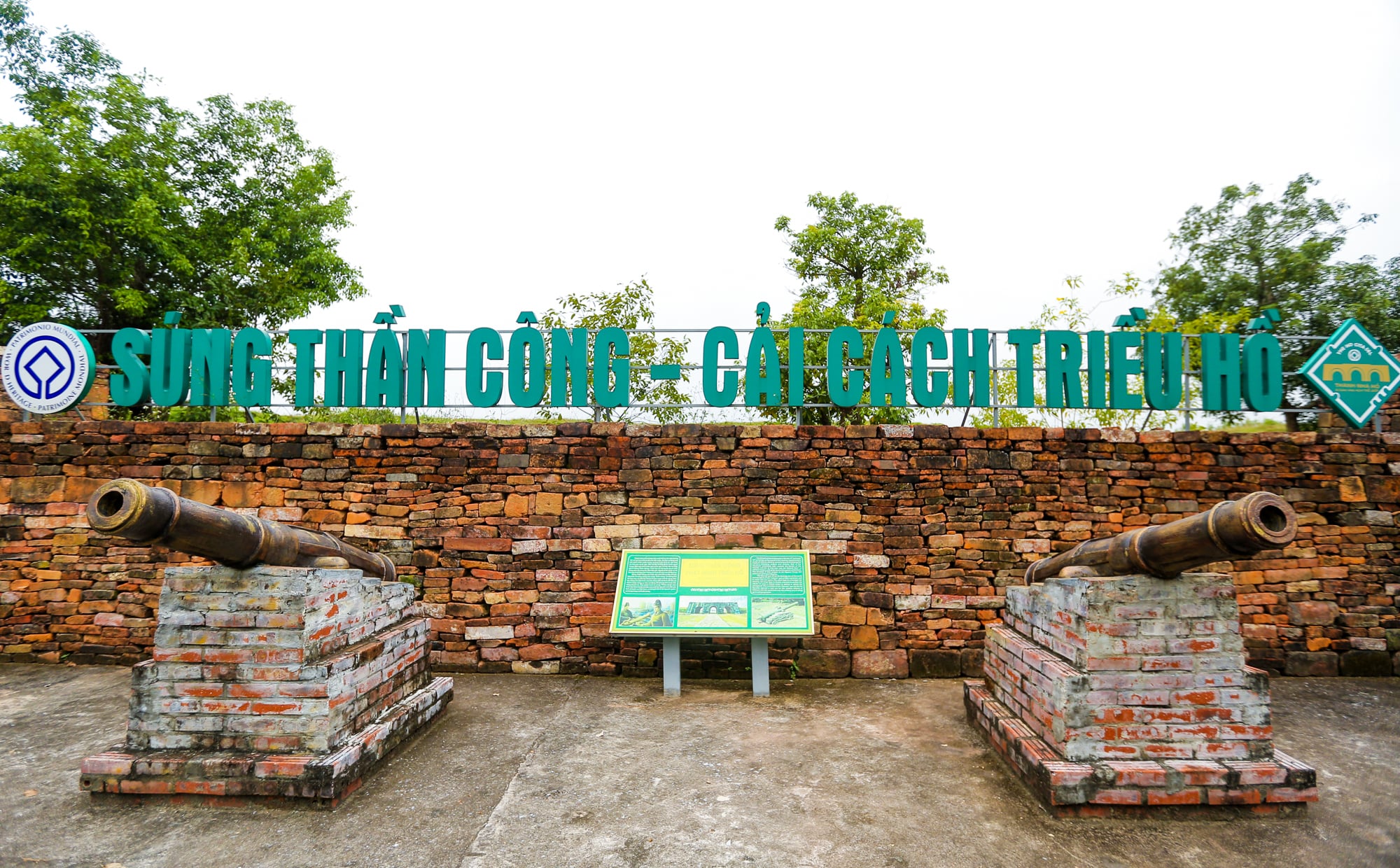 ស្វែងយល់​ពី​សម្រស់​ស្លែរ​នៃ​បន្ទាយ​រាជវង្ស​ហូ​អាយុ​៦០០​ឆ្នាំ​នៅ​ថាញ់​ហ្វា - រូបថត ១៤.