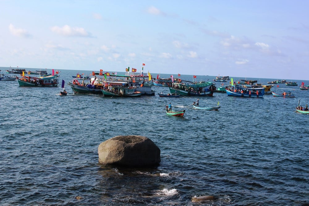 O Festival Nghinh Ong está imbuído da identidade cultural da região costeira de An Giang - foto 3