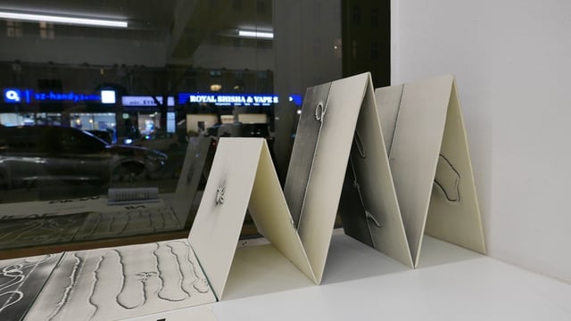 Hà Nội chuẩn bị khai mạc triển lãm nghệ thuật đương đại 'Tới bến?' - Ảnh 2.