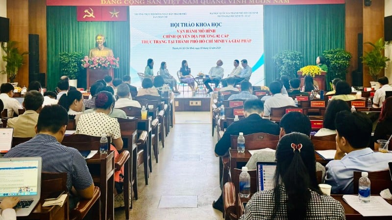 Wprowadzono dwupoziomowy samorząd lokalny, który ma sprostać potrzebom i aspiracjom mieszkańców i przedsiębiorstw.