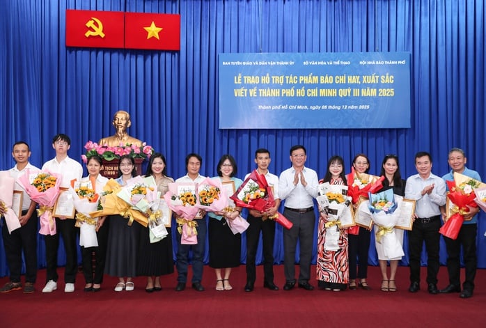 Ocenění vynikajících novinářských prací o Ho Či Minově Městě ve třetím čtvrtletí roku 2025 - Foto 3.