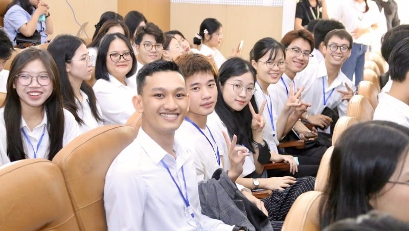 Candidatos que participam da final do Prêmio Euréka de Pesquisa Estudantil.