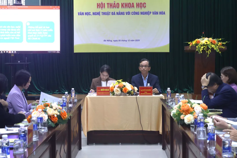 کانفرنس کا منظر