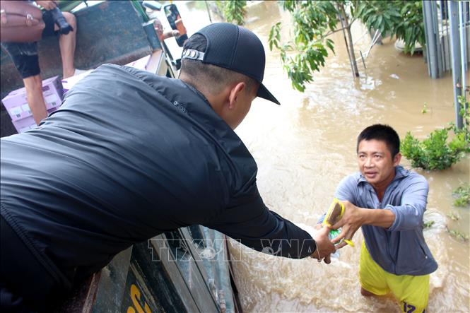 ຄຳບັນຍາຍຮູບ